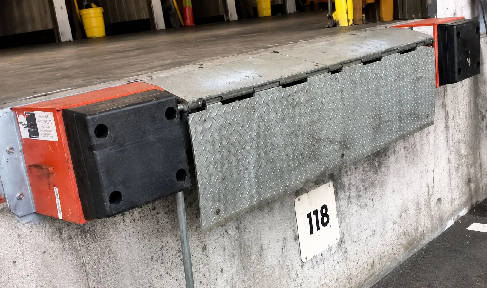 edge-of-dock-molded-bumper